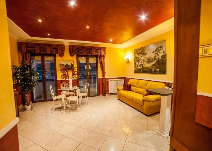 Neptune Prestige Home Near Rome